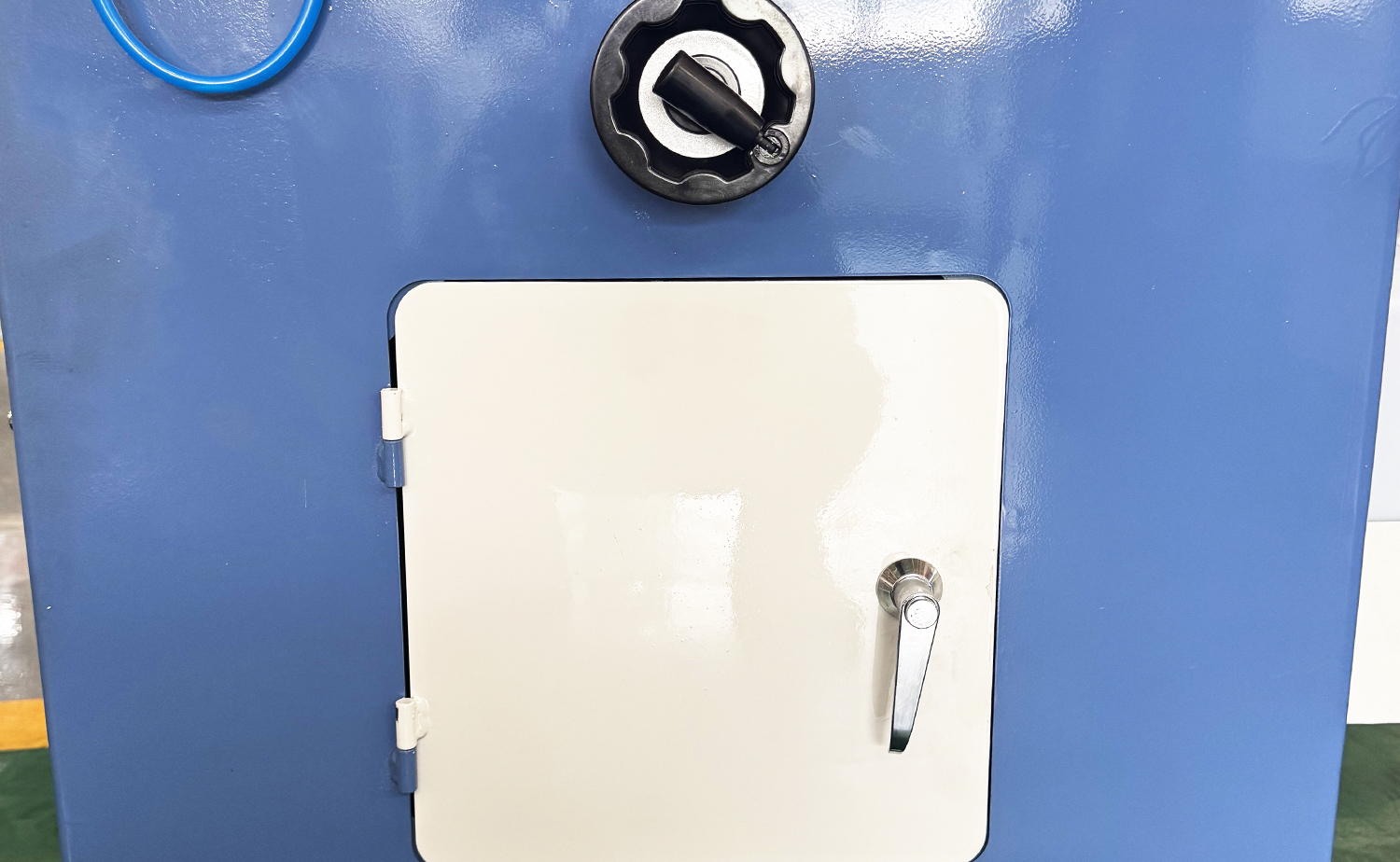 Mesin Pemotong Aluminium Separa Automatik ES455 dengan Fungsi Pemotong Sudut